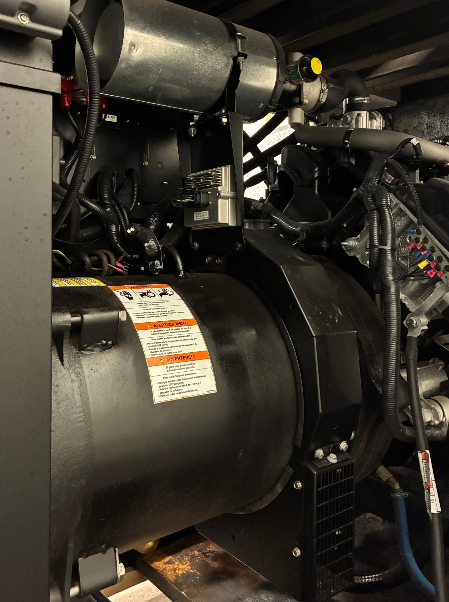 35KW Generac Standby Generator, NG/LPG, 110 hours, 120/240v