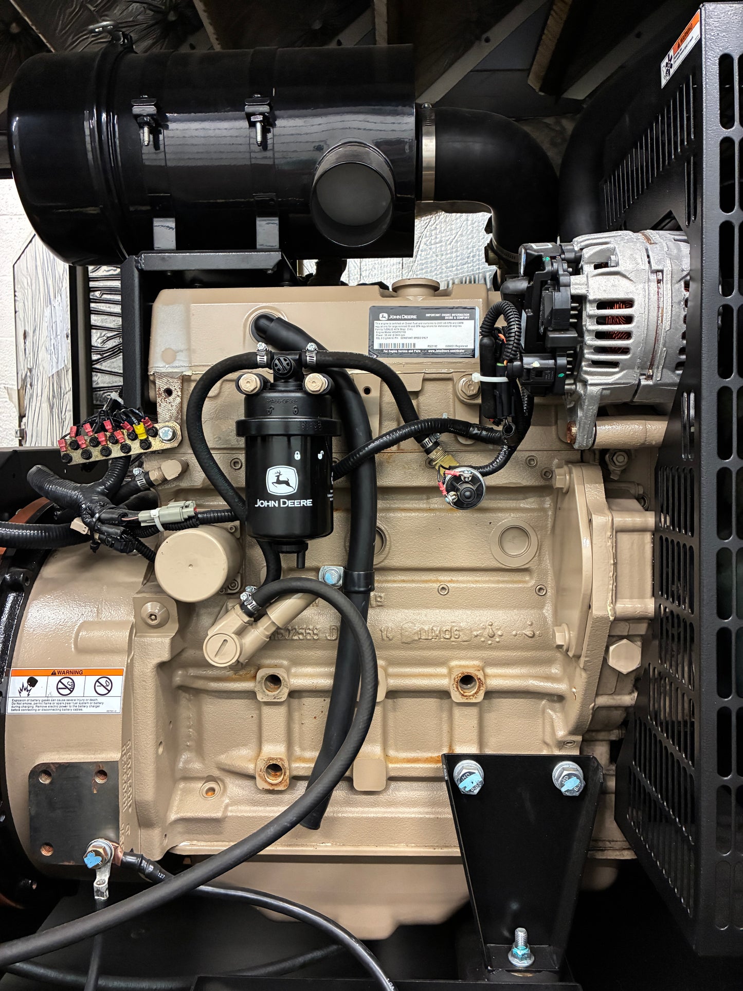 30KW Generac John Deere Diesel Standby Generator, 398hours, 120/240v 1P