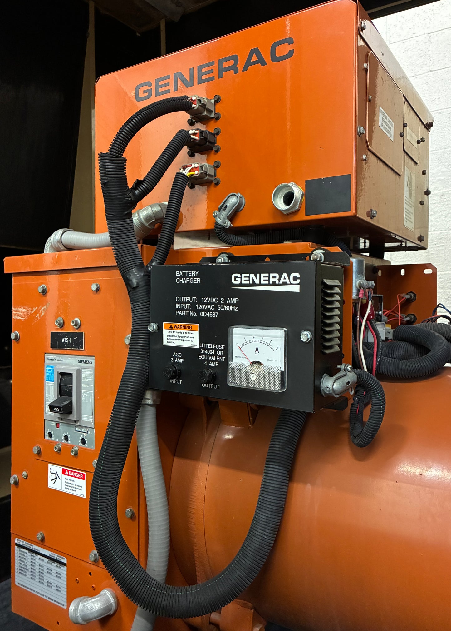 Generac 125K Standby Generator, 120/208V 3Phase, LPG/Natural Gas
