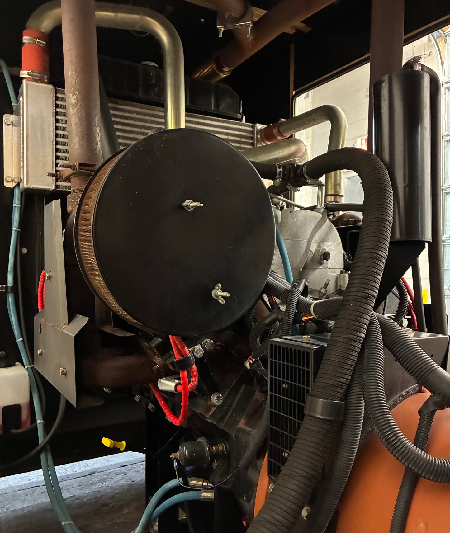 Generac 125K Standby Generator, 120/208V 3Phase, LPG/Natural Gas