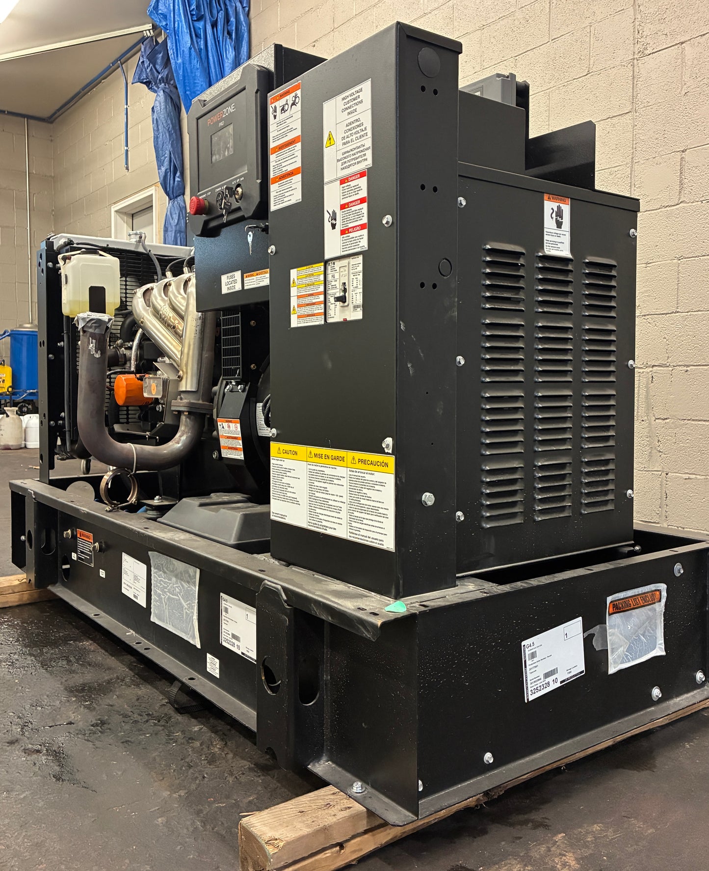 NEW 48KW Generac Standby Generator, Natural Gas/Propane, 120/240V, 1 or 3 Phase