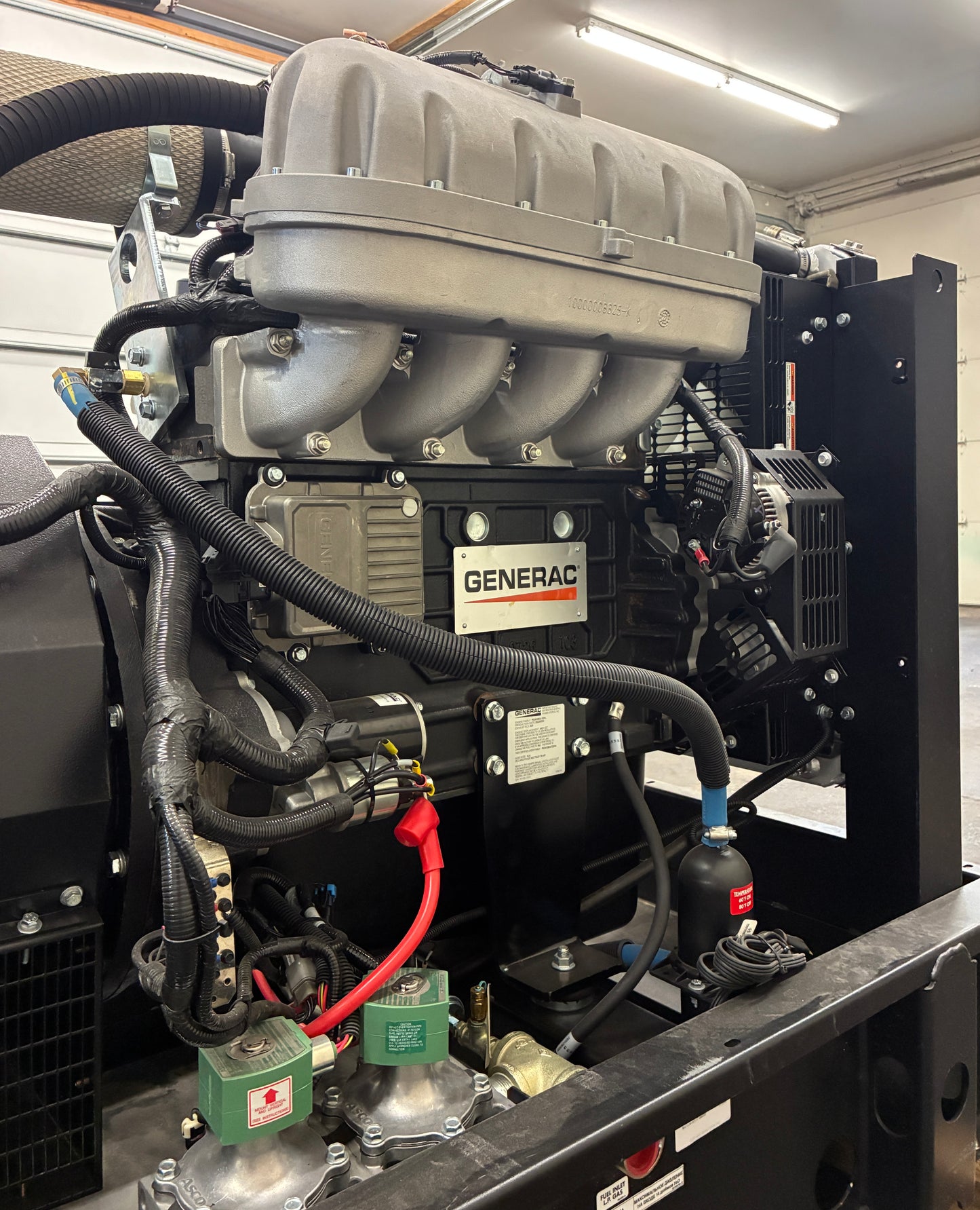 NEW 48KW Generac Standby Generator, Natural Gas/Propane, 120/240V, 1 or 3 Phase
