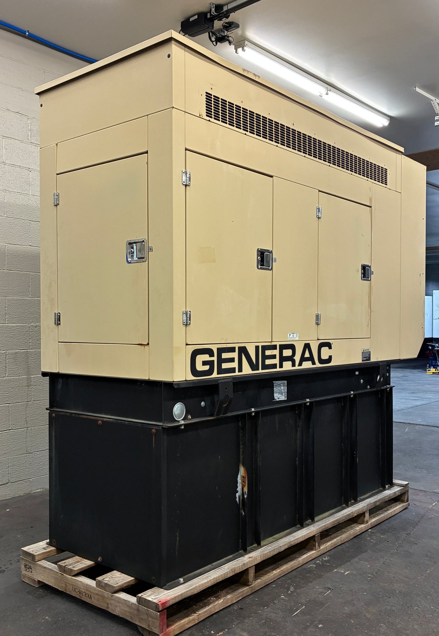 60KW Generac Mitsubishi 4D34T Diesel Standby Generator, 120/240v 1P