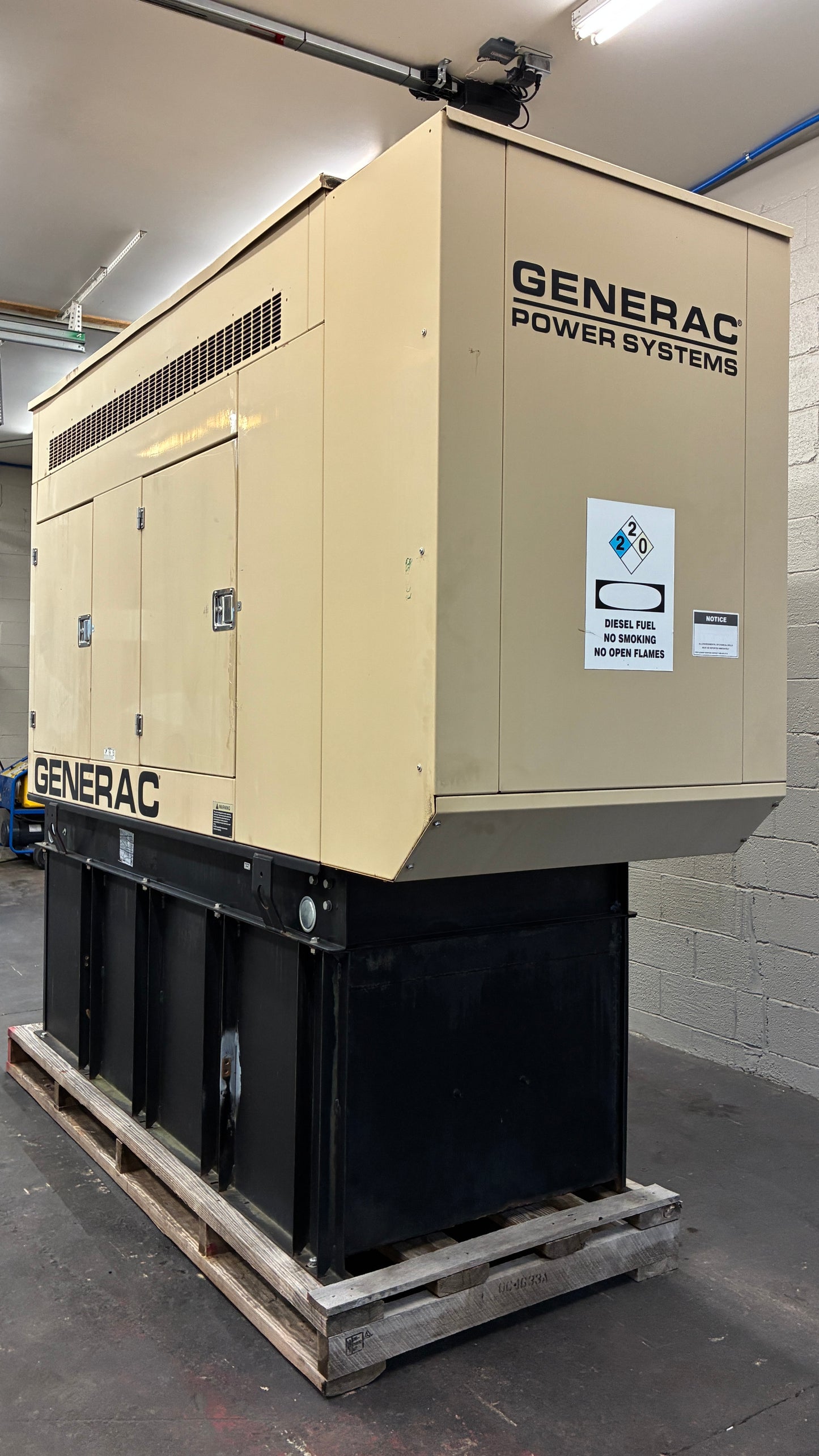 60KW Generac Mitsubishi 4D34T Diesel Standby Generator, 120/240v 1P