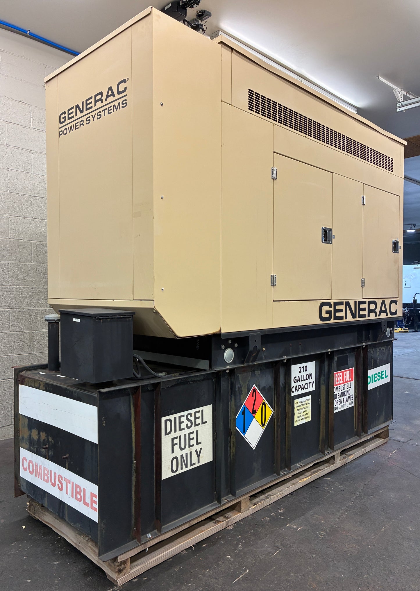 50KW Generac John Deere Diesel Standby Generator, 450hours, 120/240v 1P