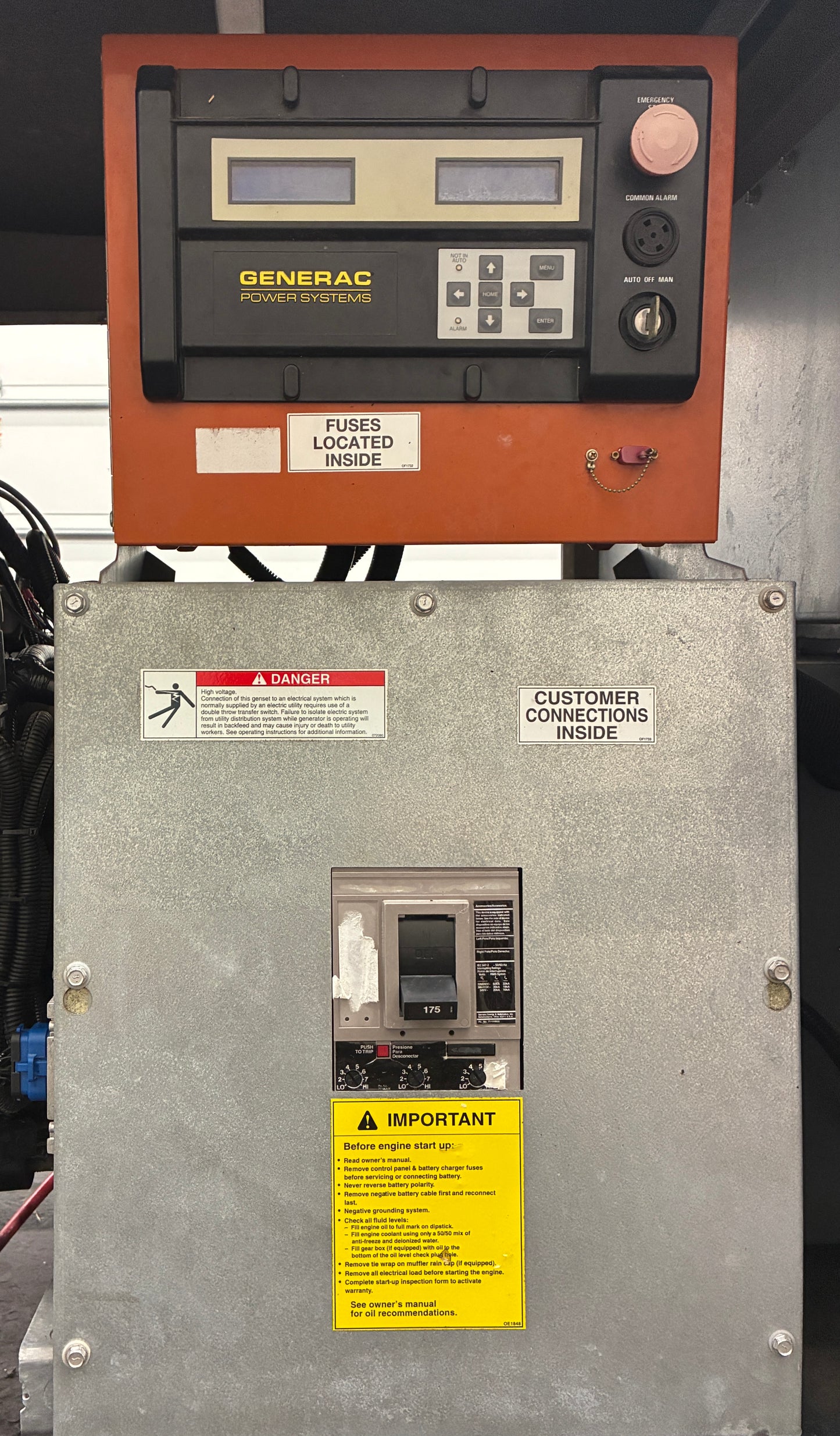 30KW Generac Standby Generator, Natural Gas/LPG, 300 hours, 120/240v