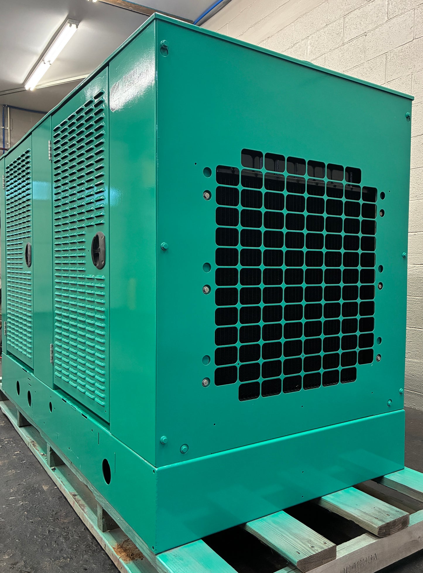 35KW Cummins Standby Generator, Natural Gas/Propane, 120/240 1P