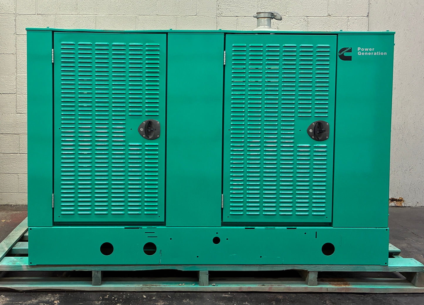 35KW Cummins Standby Generator, Natural Gas/Propane, 120/240 1P