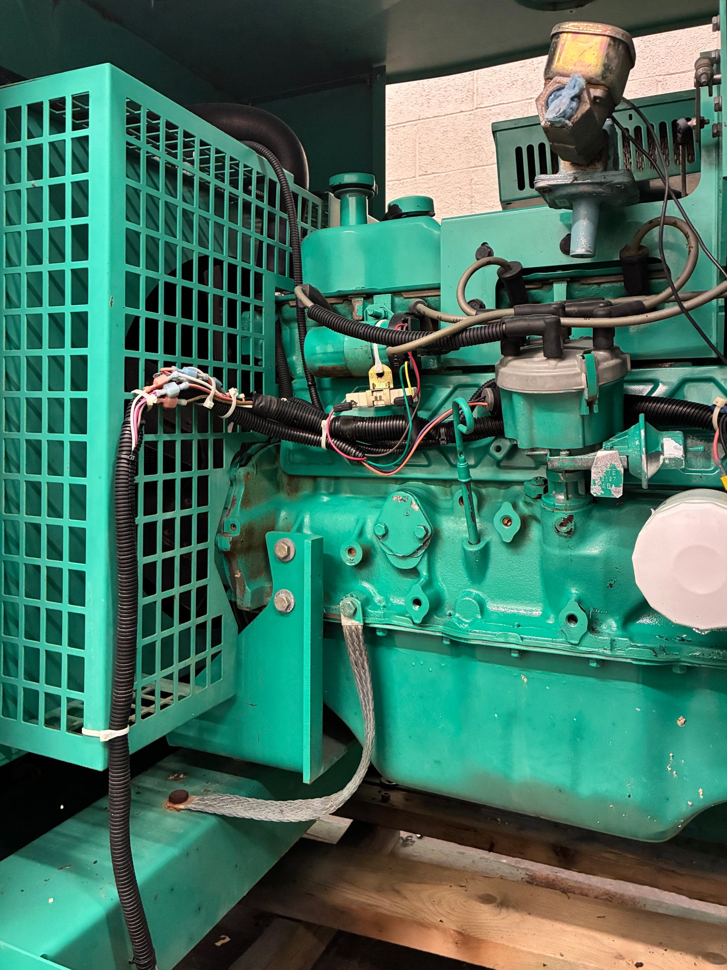 35KW Cummins Standby Generator, Natural Gas/Propane, 120/240v 1P