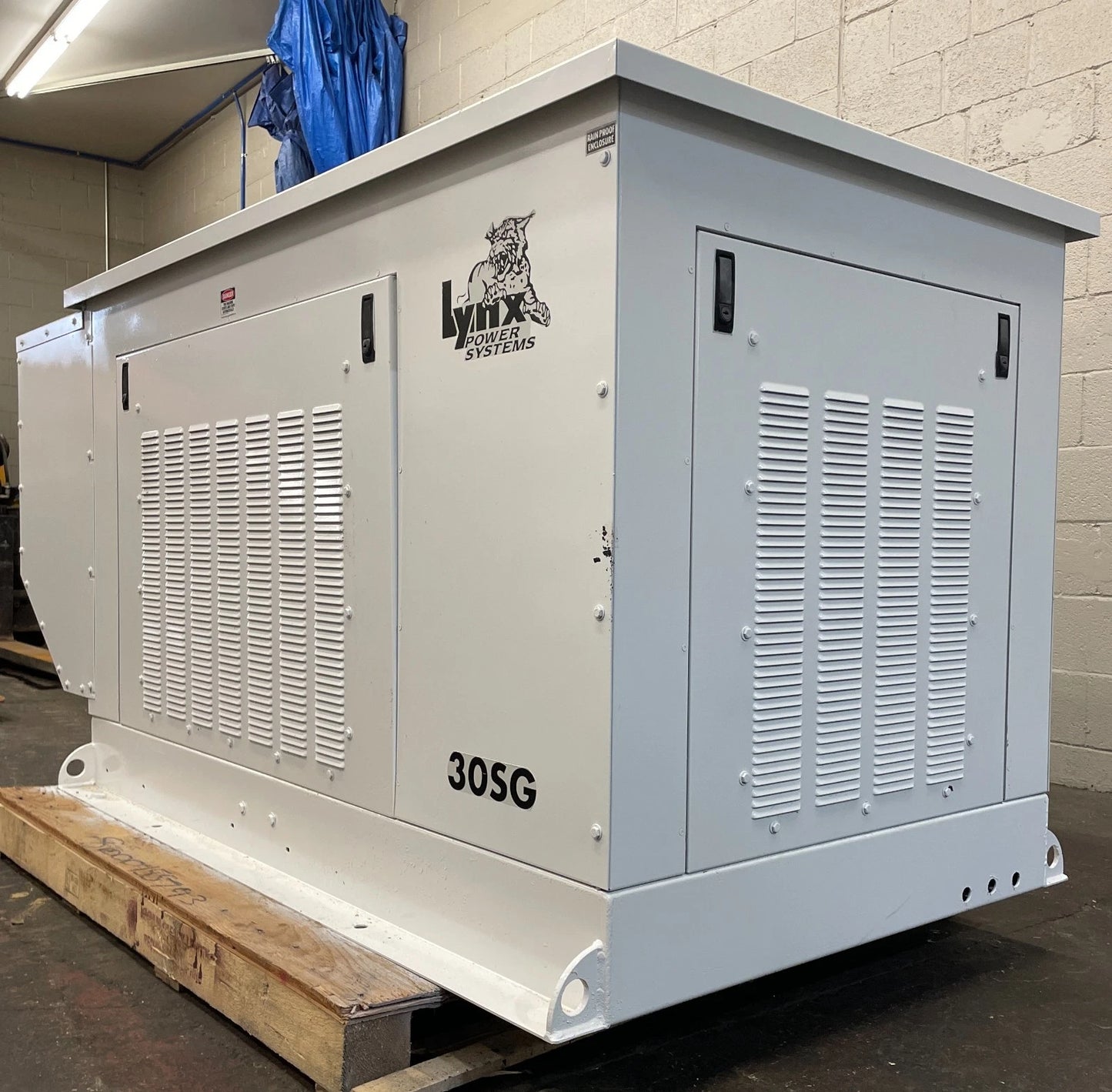 30KW Lynx Standby Generator, GM 3.0L, 1 or 3 Phase, LPG / Natural Gas