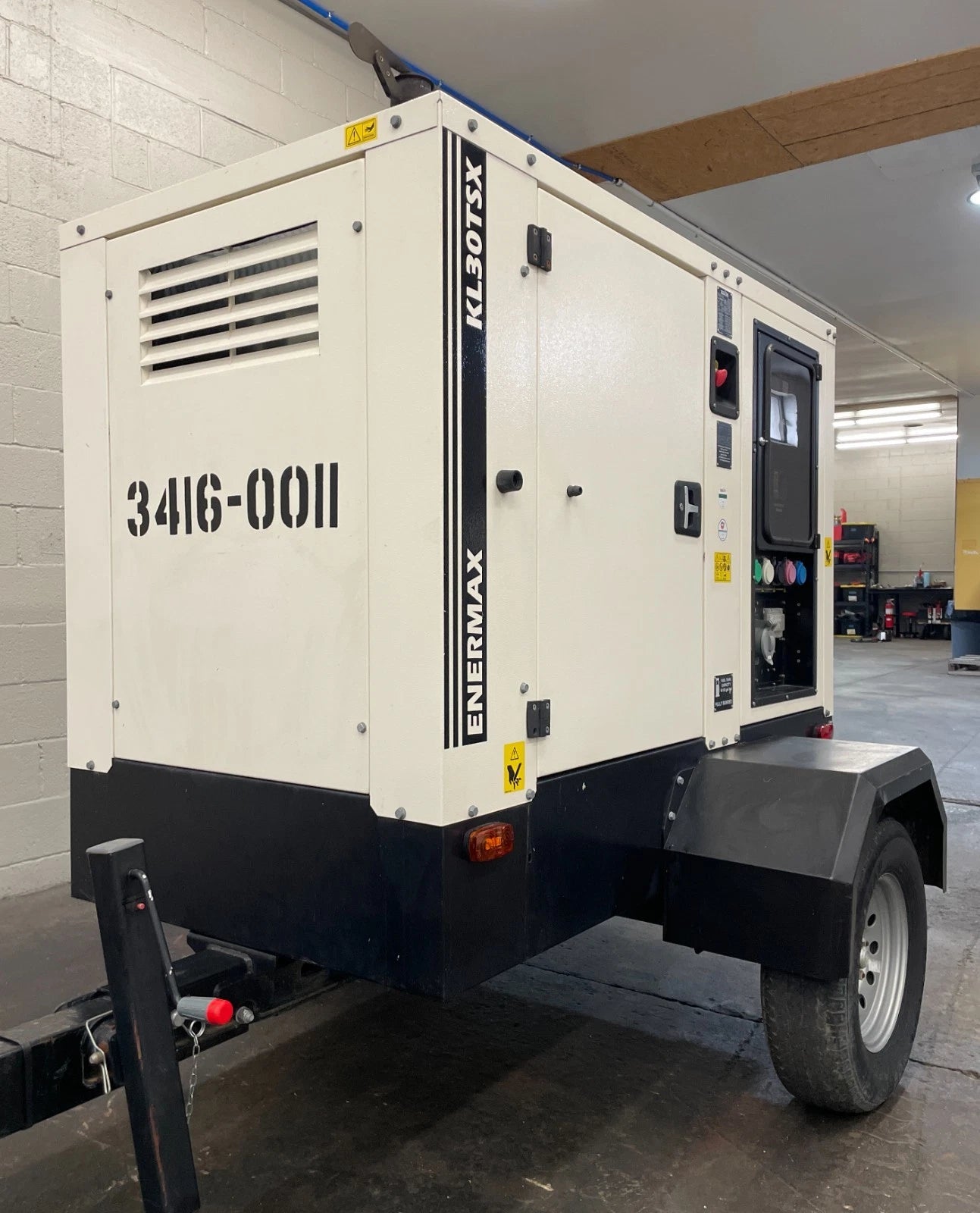 27.5KW TecnoGEN Portable Diesel Generator, 5,785 hours, 1 or 3 Phase