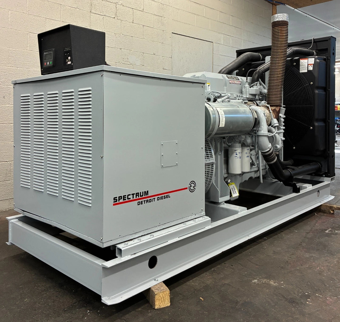 300KW Spectrum Detroit 60 Series Standby Diesel Generator, 1 or 3 Phase