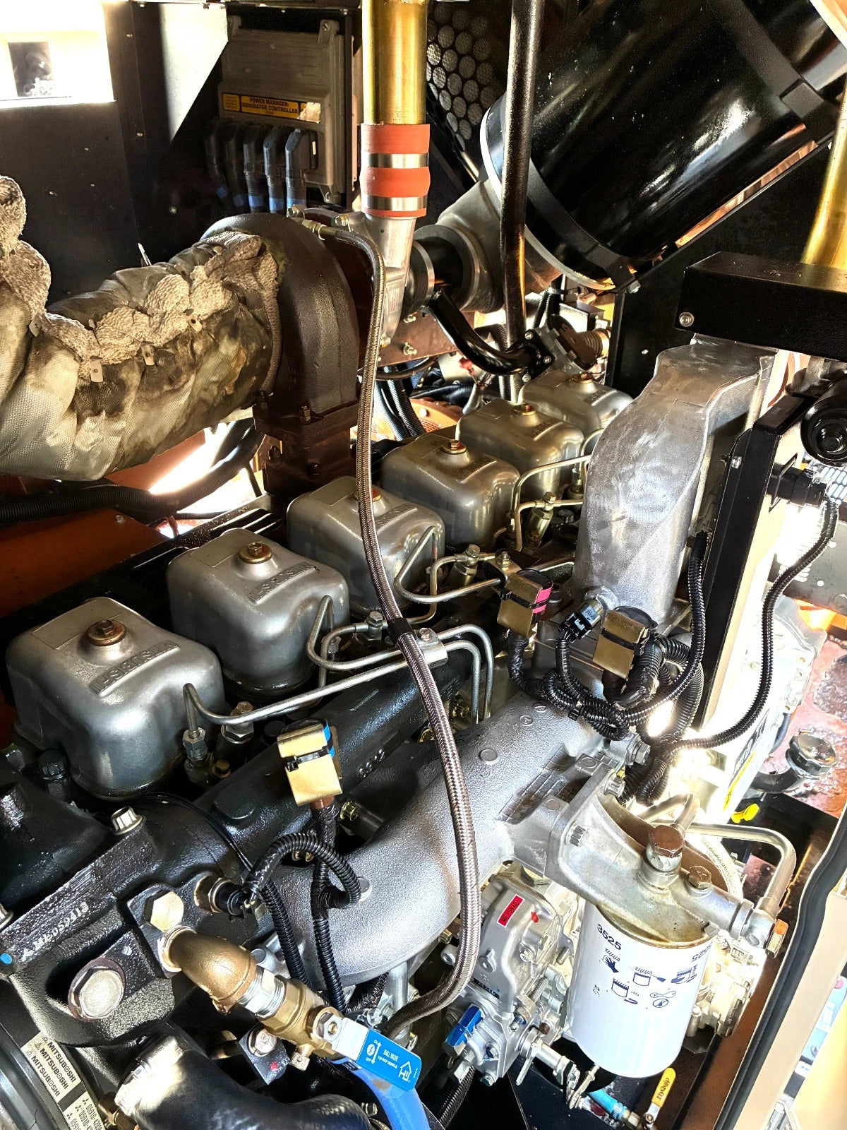 600KW Generac Diesel Standby Generator, 750 hours, 277/480v 3P, w/tank