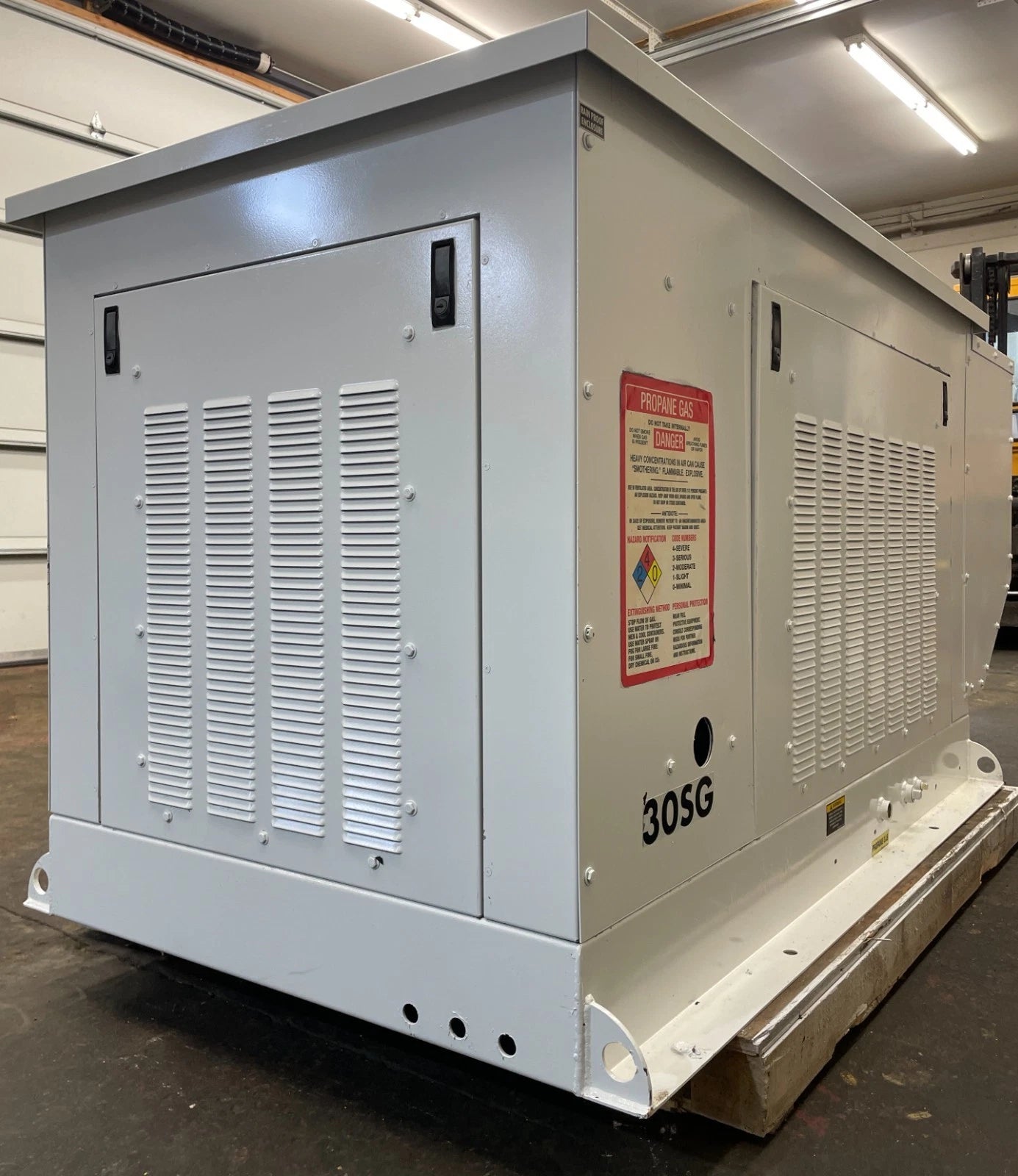 30KW Lynx Standby Generator, GM 3.0L, 1 or 3 Phase, LPG / Natural Gas