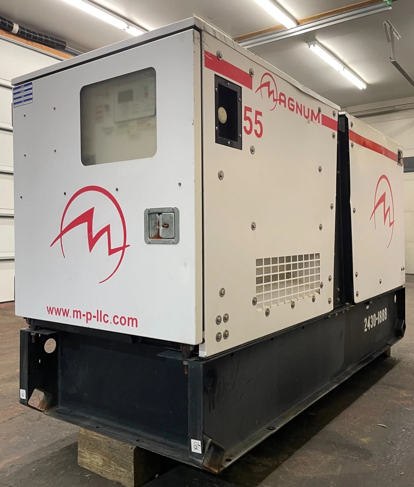 50KW Magnum Rental Grade JD Diesel Generator, 4,972hrs, 1 or 3 Phase