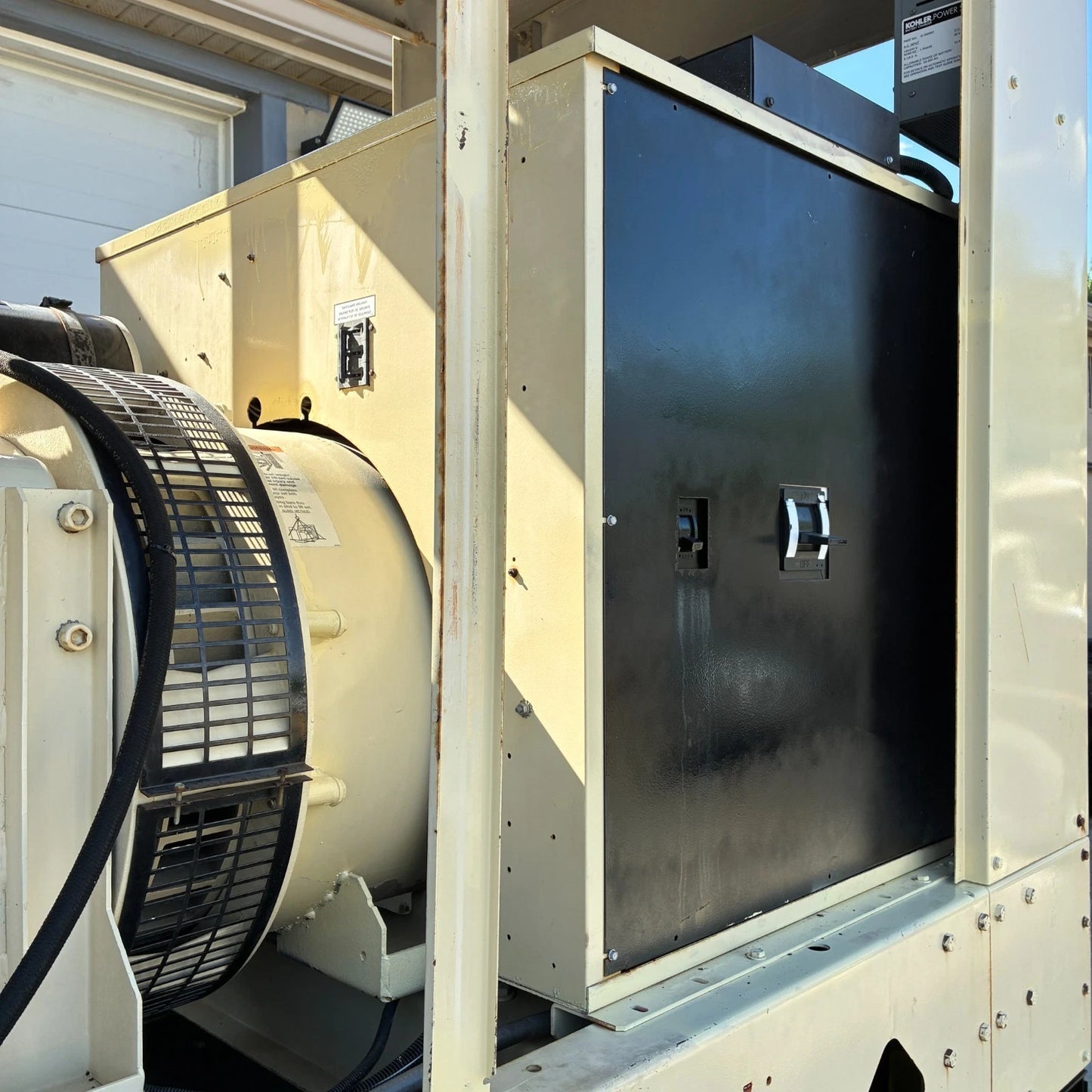 260KW Kohler Standby Detroit Diesel Generator, 1 or 3 Phase, w/ tank