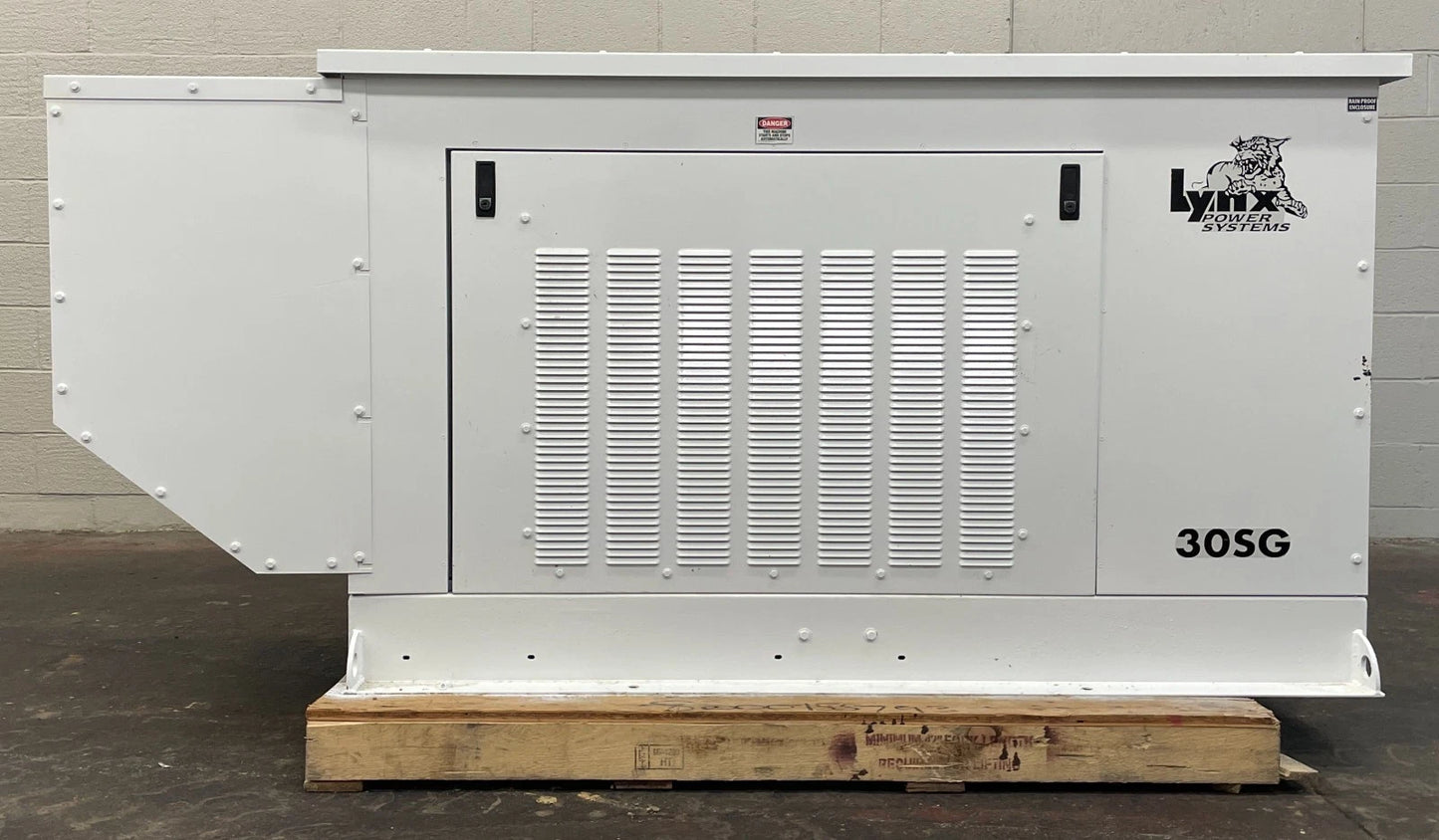 30KW Lynx Standby Generator, GM 3.0L, 1 or 3 Phase, LPG / Natural Gas