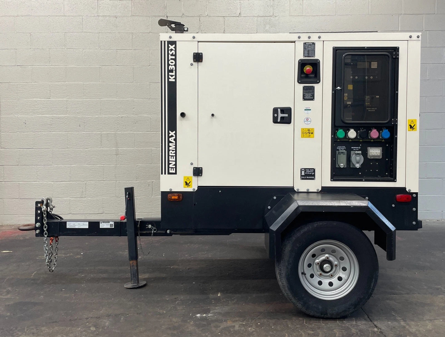 27.5KW TecnoGEN Portable Diesel Generator, 5,785 hours, 1 or 3 Phase