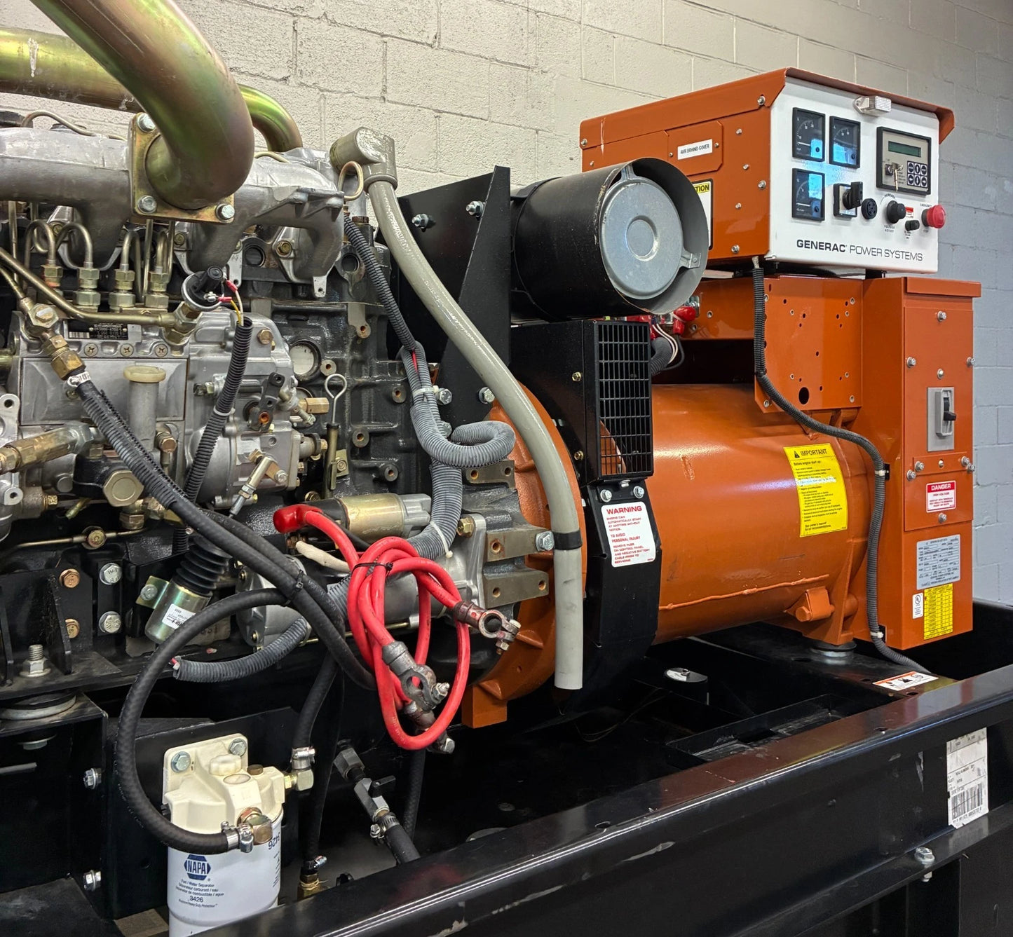 60KW Generac Diesel Standby Generator, 514hrs, 120/240v 1P, w/ tank
