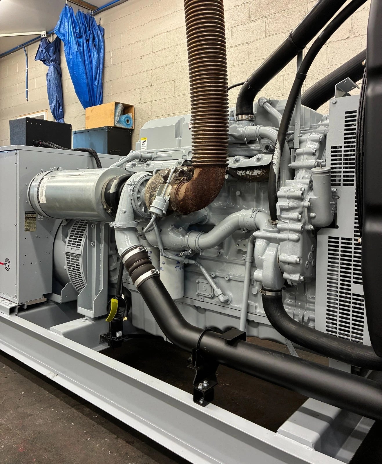 300KW Spectrum Detroit 60 Series Standby Diesel Generator, 1 or 3 Phase